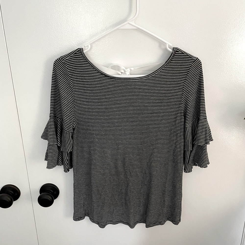 Luca + Grae Black and White Stripped Shirt w/ Ribbon Bow Size M